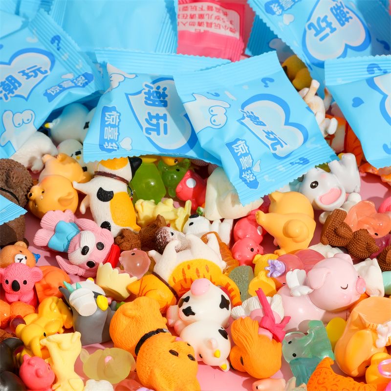 40 Pieces/Set Random Cartoon B - đánh giá và giá Resin Art Case